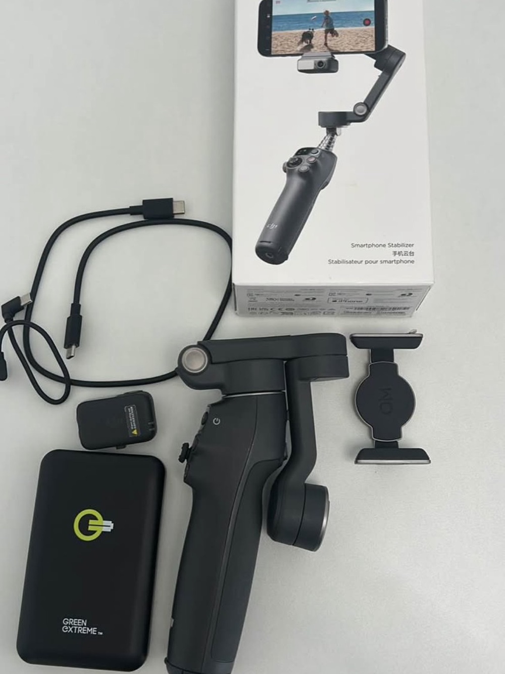 DJI Osmo Mobile 7P Smartphone Gimbal Stabilizer, adapter and tripod - Black